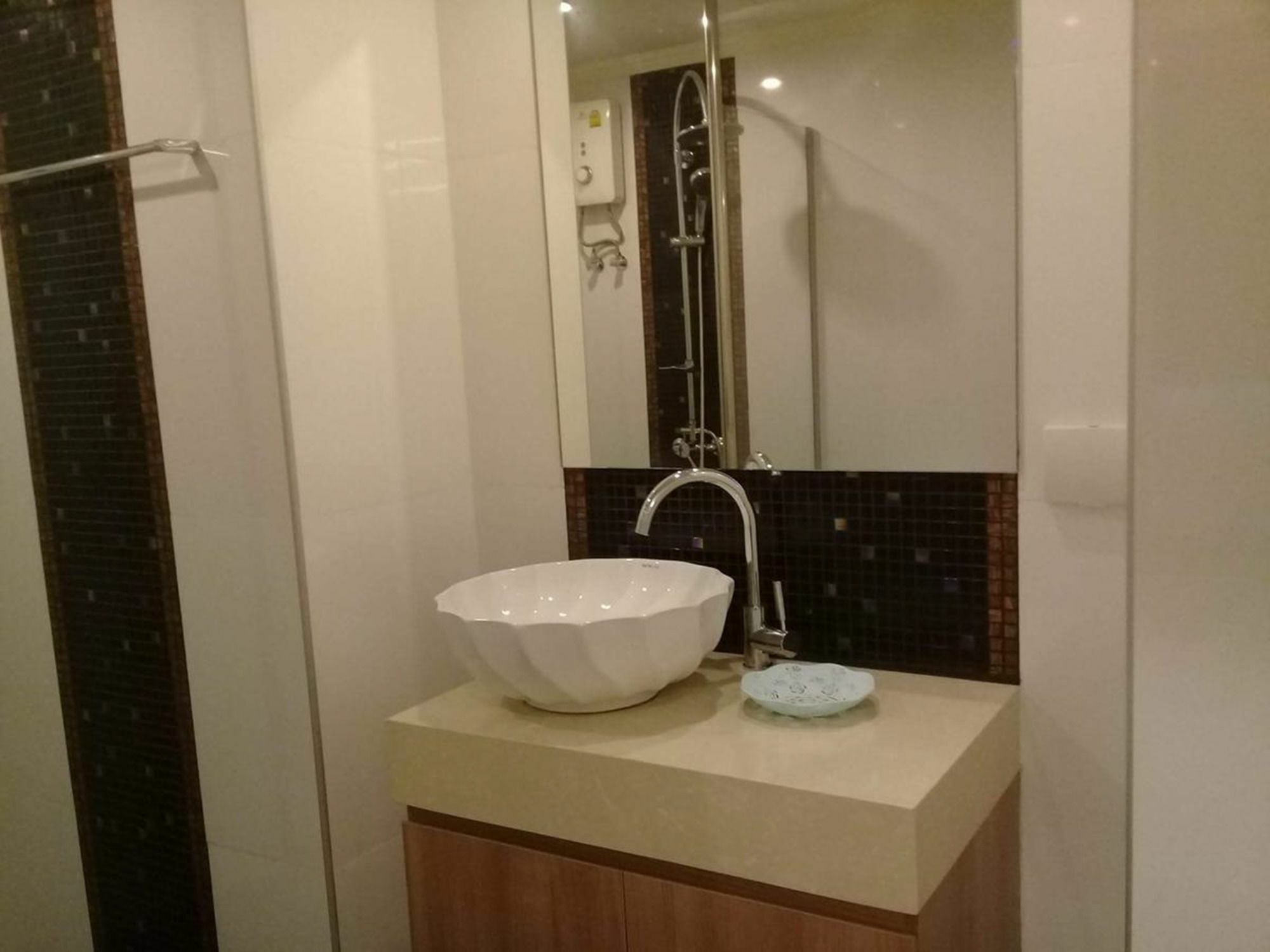 Amazon Residence Condo By Wannapa Ban Nong Tabaek Exteriör bild